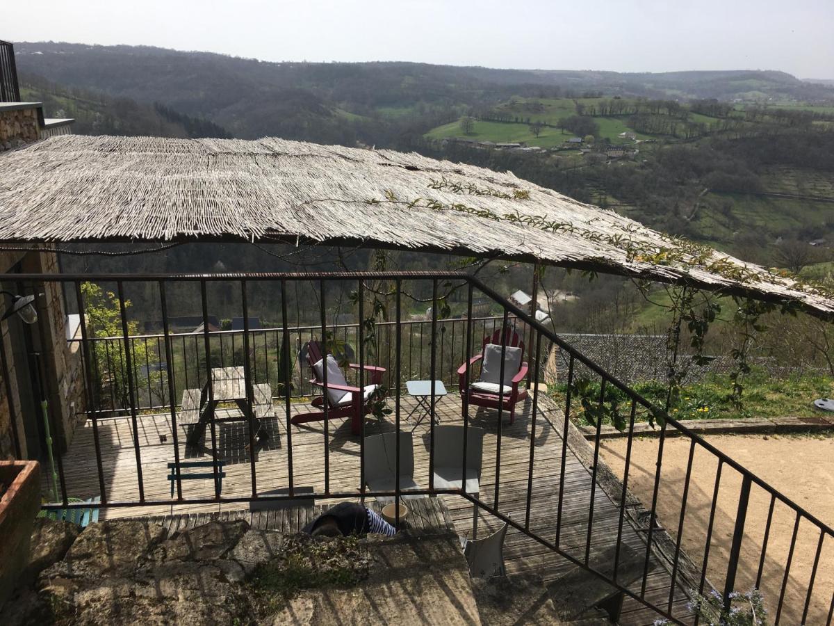 Gite Libertalia Salles-la-Source Exteriér fotografie